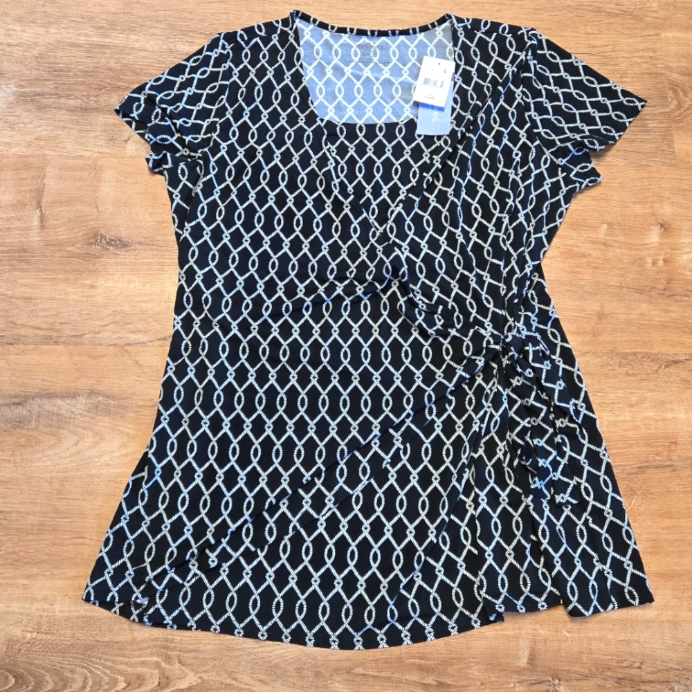 Motherhood Maternity Black and White Women's Nursing Top